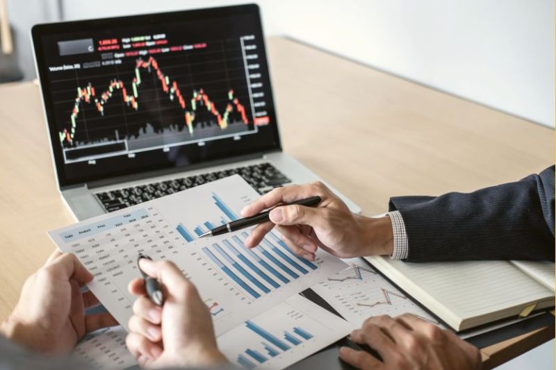 Read more about the article Como Investir com Inteligência: Dicas para um Portfólio Equilibrado e Rentável